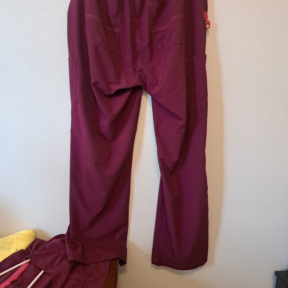 Carhartt Force Cross-Flex Scrub Set Burgundy Pink V-Neck Top Cargo Pants XL L